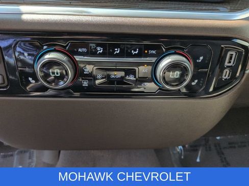 Used 2022 Chevrolet Silverado 1500 LT AWD/4WD image 18