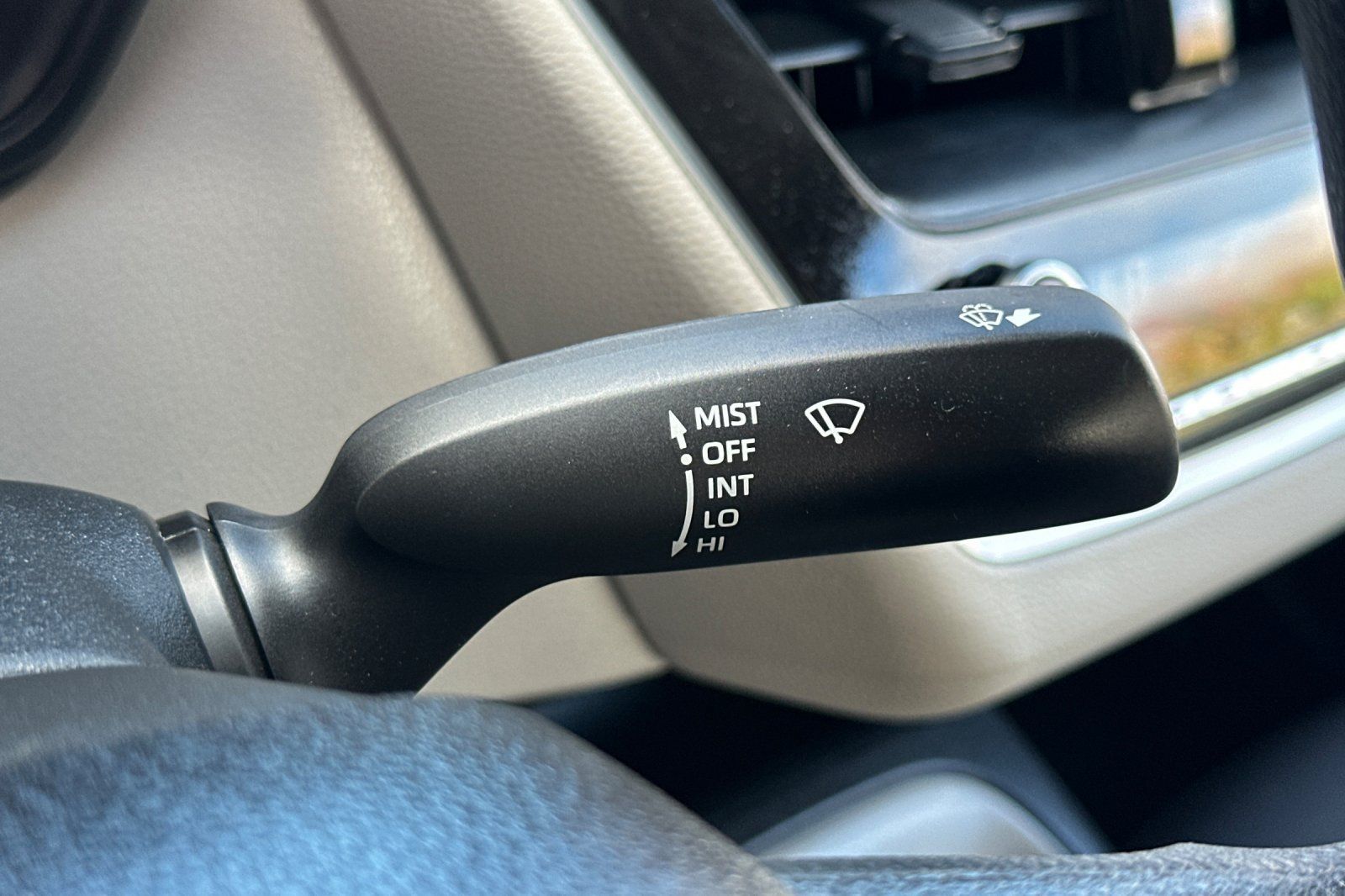 Used 2024 Toyota Corolla LE FWD image 37