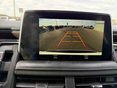 Used 2023 Chevrolet Suburban Z71 image 20