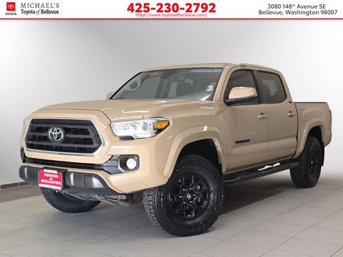 Used 2020 Toyota Tacoma SR5 AWD/4WD image 1