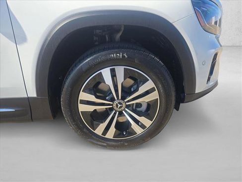 Certified 2025 Mercedes-Benz GLB 250 image 22