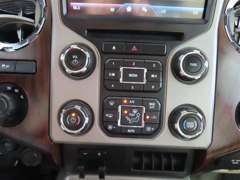 Used 2015 Ford F350 Lariat w/ Chrome Package image 28