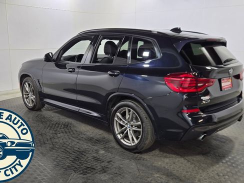 Used 2021 BMW X3 xDrive30i w/ M Sport Package image 5