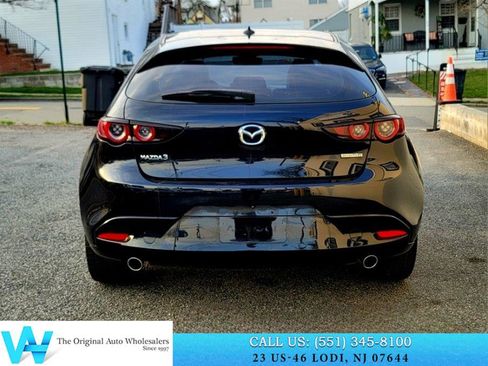 Used 2020 MAZDA MAZDA3 Hatchback w/ Premium Package image 5