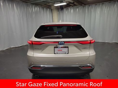 Used 2023 Toyota Venza Limited image 7