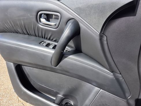 Used 2022 Nissan Armada SV w/ Cargo Package image 15