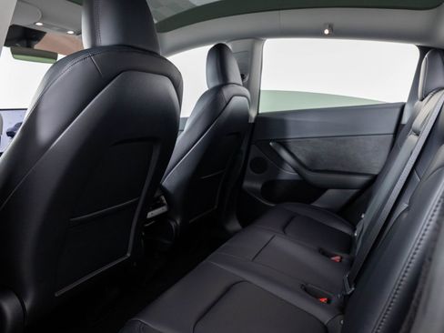 Used 2025 Tesla Model Y Long Range image 19