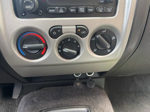 Used 2010 Chevrolet Colorado LT AWD/4WD image 16