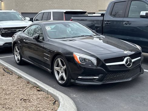 Used 2015 Mercedes-Benz SL 400 image 2