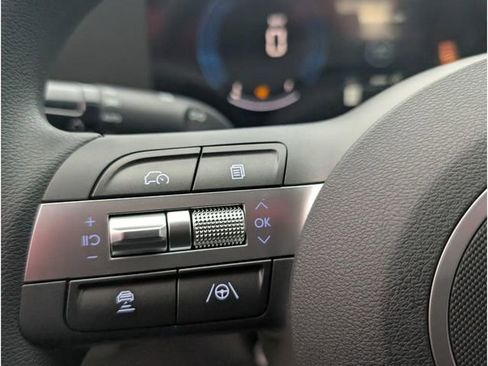 New 2026 Hyundai Kona SE image 18