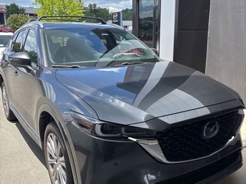 Used 2023 MAZDA CX-5 Signature AWD/4WD image 2