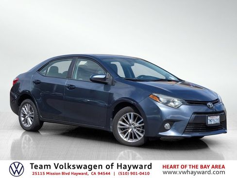 Used 2015 Toyota Corolla LE FWD image 1