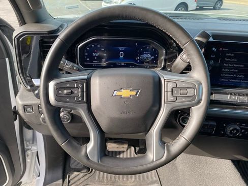 Used 2025 Chevrolet Silverado 2500 LT w/ Convenience Package AWD/4WD image 19