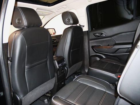 Used 2022 GMC Acadia Denali w/ Black Diamond Edition AWD/4WD image 54