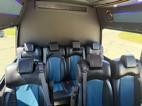 Used 2016 Mercedes-Benz Sprinter 3500 image 25