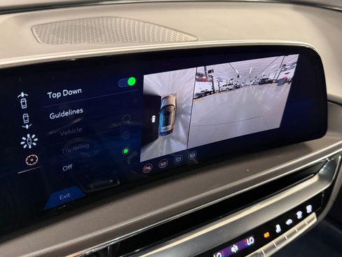 Certified 2024 Cadillac Lyriq Tech w/ Driver Assist Package AWD/4WD image 29