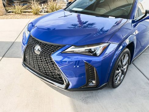 Used 2023 Lexus UX 250h F Sport w/ Accessory Package (Z1) image 5
