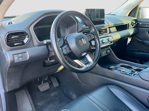 Used 2024 Honda Pilot Elite image 9