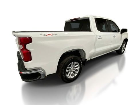 Used 2024 Chevrolet Silverado 1500 LT AWD/4WD image 4