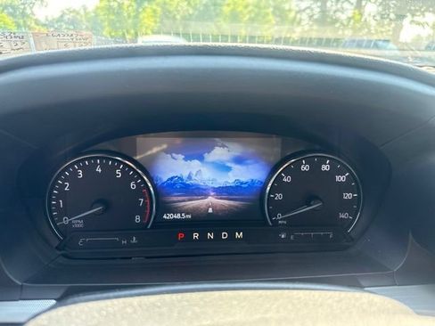 Certified 2020 Ford Explorer XLT w/ Equipment Group 202A AWD/4WD image 11