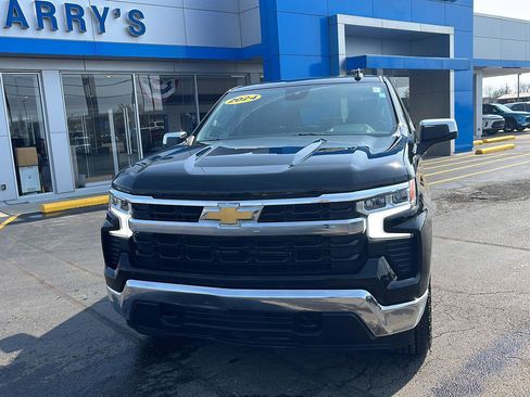 Used 2024 Chevrolet Silverado 1500 LT image 8