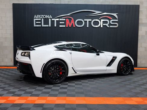 Used 2016 Chevrolet Corvette Z06 w/ Z07 Performance Package RWD image 15