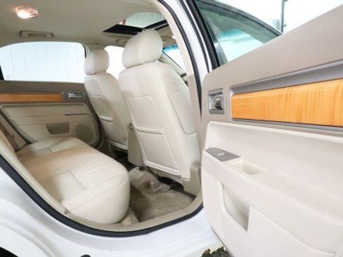 Used 2008 Lincoln MKZ FWD image 11