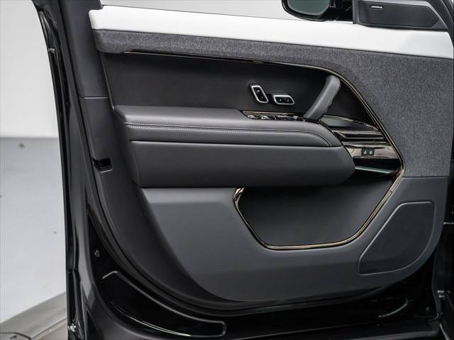 New 2027 Land Rover Range Rover Sport Battersea AWD/4WD image 23