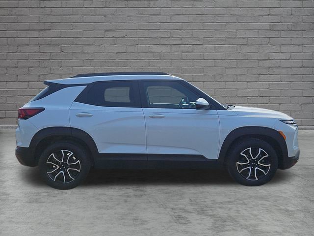 Used 2025 Chevrolet TrailBlazer ACTIV w/ Driver Confidence Package FWD image 7