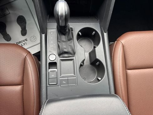 Used 2021 Volkswagen Atlas SE w/ Towing Package image 21