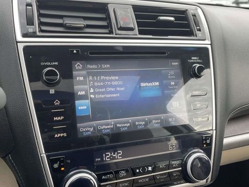 Used 2018 Subaru Outback 3.6R Limited image 26