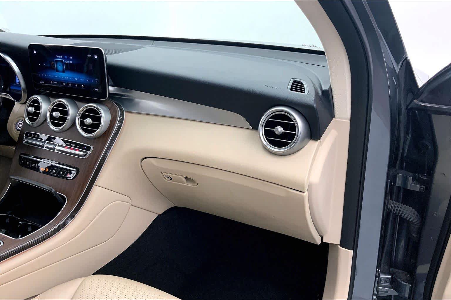 Certified 2022 Mercedes-Benz GLC 300 image 27
