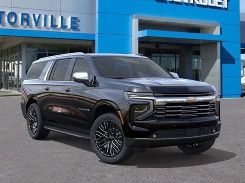 New 2025 Chevrolet Suburban Premier image 7