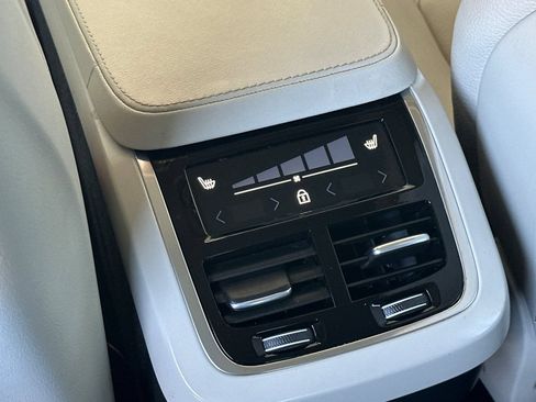 Used 2023 Volvo XC90 B6 Plus w/ Protection Package Premier AWD/4WD image 13