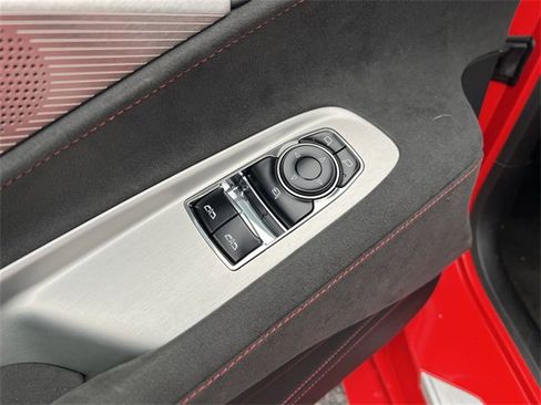 Certified 2024 Chevrolet Corvette Stingray Premium Cpe w/ Z51 Performance Package image 15