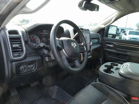 Used 2024 RAM 3500 Laramie w/ Towing Technology Group image 23