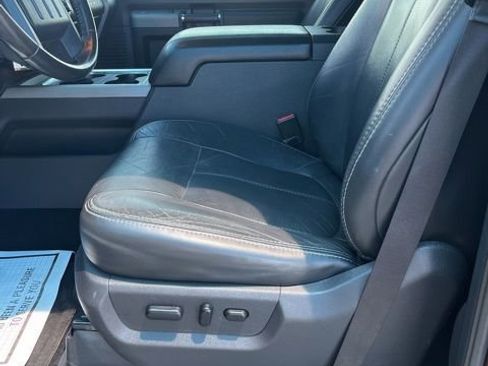 Used 2011 Ford F250 Lariat w/ Lariat Interior Pkg AWD/4WD image 12