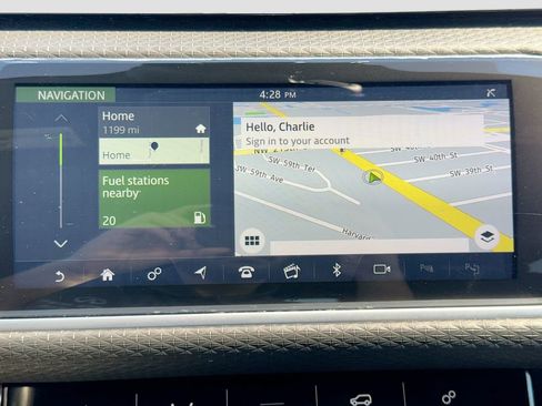 Used 2019 Land Rover Range Rover Velar R-Dynamic SE AWD/4WD image 14