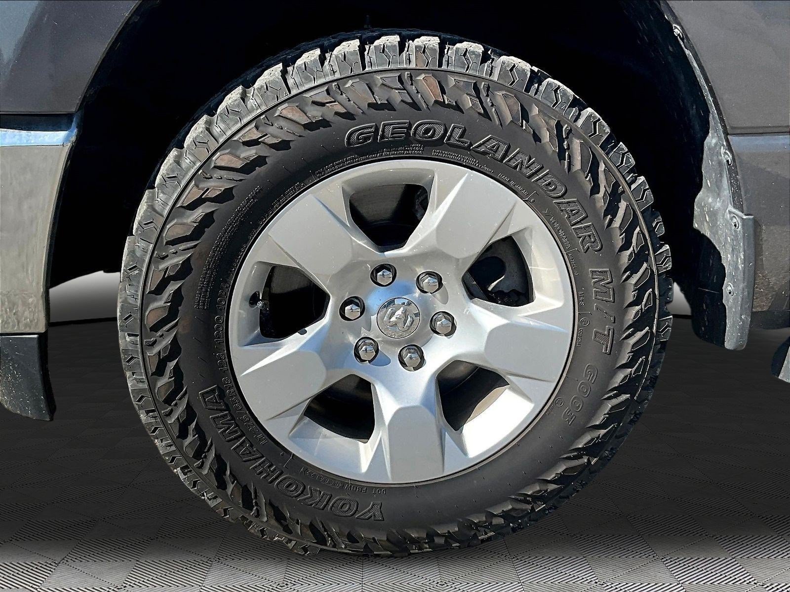 Used 2020 RAM 1500 Big Horn AWD/4WD image 35