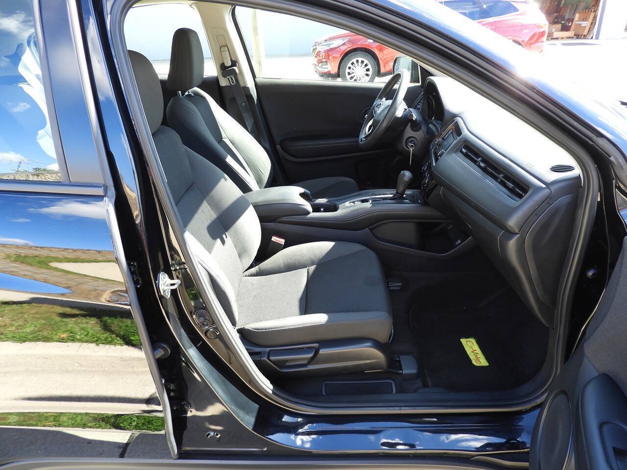 Used 2020 Honda HR-V LX image 36