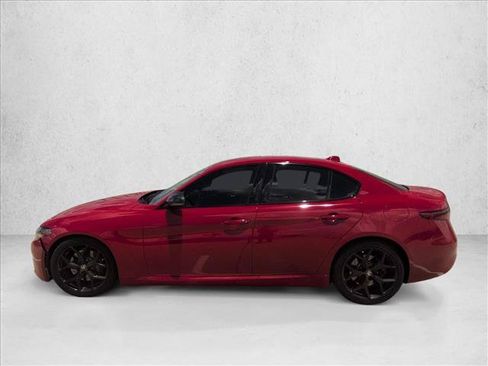 Used 2020 Alfa Romeo Giulia w/ Nero Edizione RWD image 9