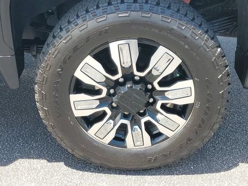Used 2025 GMC Sierra 2500 Denali w/ Max Trailering Package AWD/4WD image 31