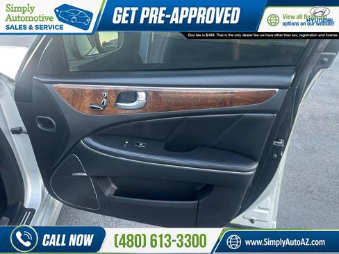 Used 2011 Hyundai Equus Signature RWD image 20