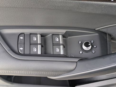 Used 2019 Audi Q5 Prestige w/ Prestige Package image 21