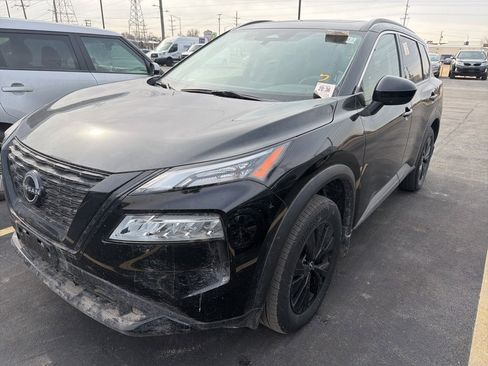 Used 2023 Nissan Rogue SV w/ SV Premium B Package image 9