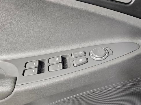 Used 2014 Hyundai Sonata GLS image 24