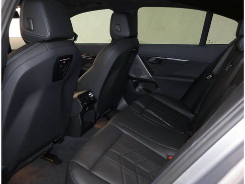 Certified 2025 BMW i5 eDrive40i w/ Premium Package RWD image 15