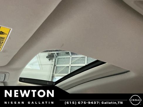 Used 2025 Honda Odyssey EX-L image 12