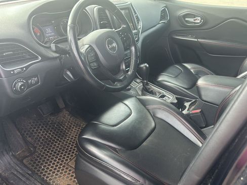 Used 2020 Jeep Cherokee Trailhawk w/ Cold Weather Group AWD/4WD image 11