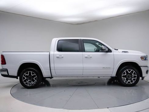 Used 2025 RAM 1500 Laramie AWD/4WD image 18